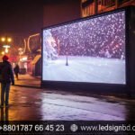 Massive Digital Display & Stunning Images