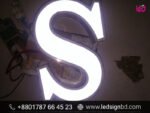 Customizable 3D SS Bata Model LED Sign Board Acrylic Letter Signs